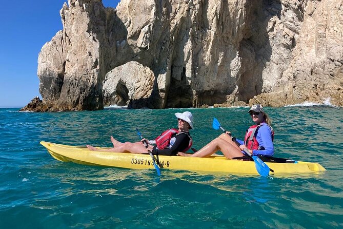 Private Los Cabos Arch & Playa del Amor tour by Glass bottom kayak - Pickup, meeting points, and the early start