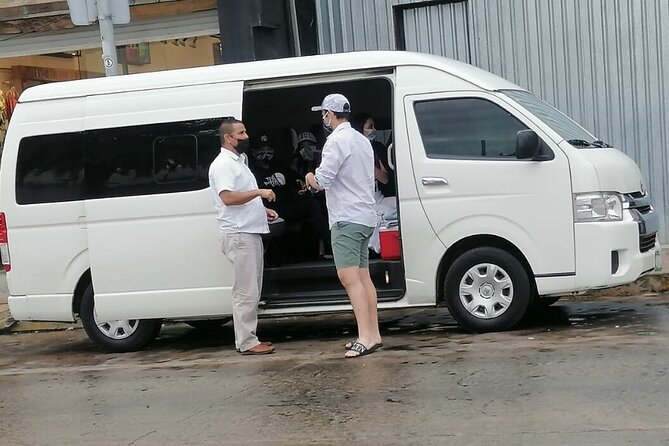 Private One Way SJD Airport Transfer to Cabo San Lucas - Private service, with room for useful local advice