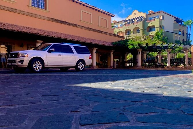 Private One Way Transfer From SJD Airport To Cabo San Lucas - Drivers who make the service easier