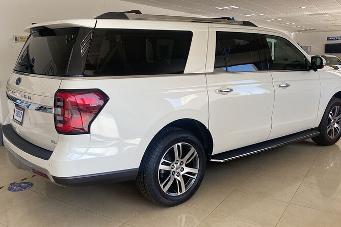 Private Round-Trip from Airport to Hotels to San Jose Area zone 1 - Finding the representative at Terminal 2
