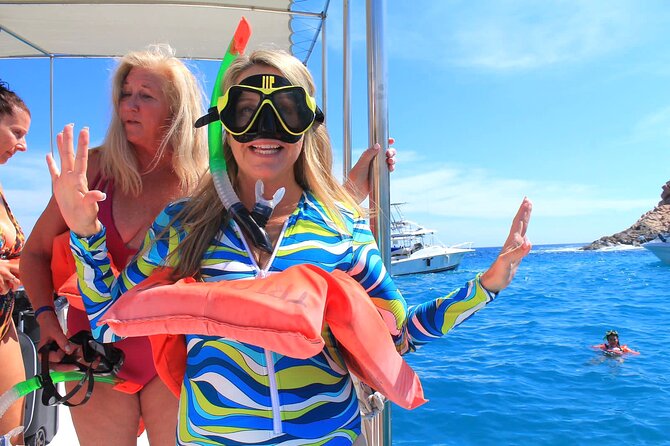 Private Snorkeling Boat Cruise - Snorkeling with equipment and help from the crew