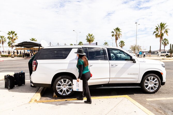 Private SUV Round-Trip from Airport to Cabo San Lucas Pacific - Who gets the best value at $200