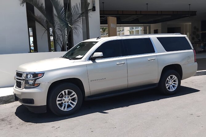 Private SUV RoundTrip from Airport to Hotels Pacific Area Zone 4 - Is $220 a good value for five people?