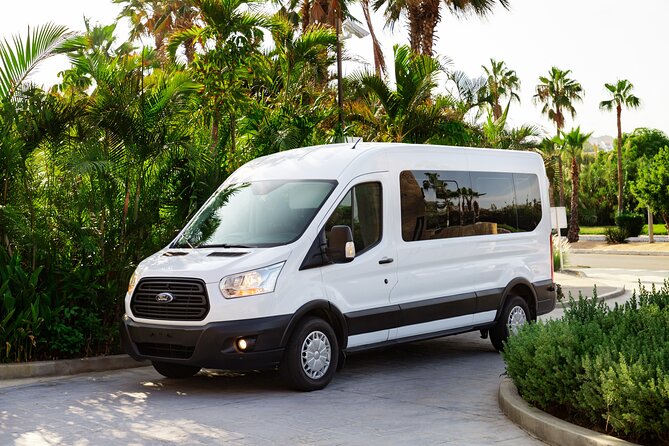 Private VAN Round-Trip from Airport to Hotel in San José del Cabo - What the $127 price really buys you