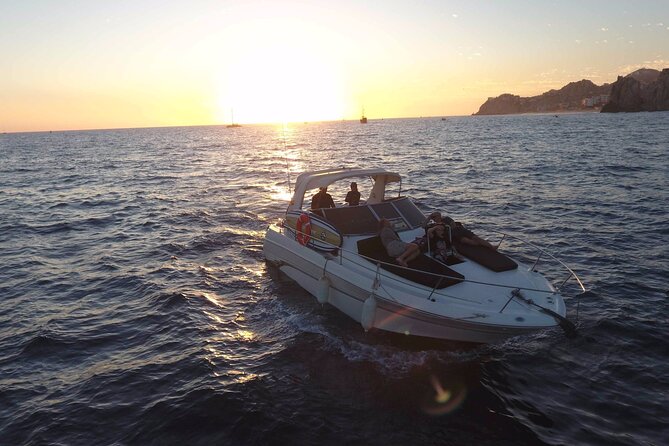 Private Whale Watching on Luxury Yacht in Cabo San Lucas - Is $999 a fair price for eight people?