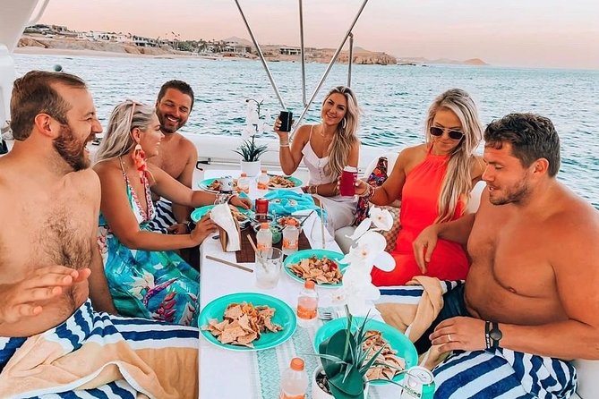 Private Yacht Cruise 4 Hour- Snorkeling & Paddle Boarding - A private boat changes the Cabo experience