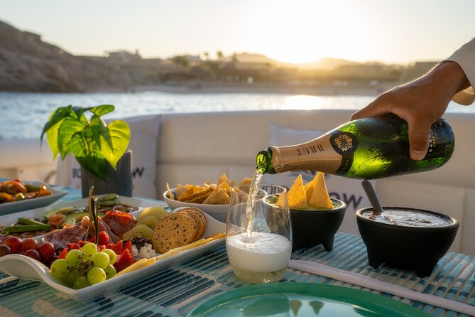 Private Yacht Cruise 4 Hour- Snorkeling & Paddle Boarding - Crew service and the overall mood