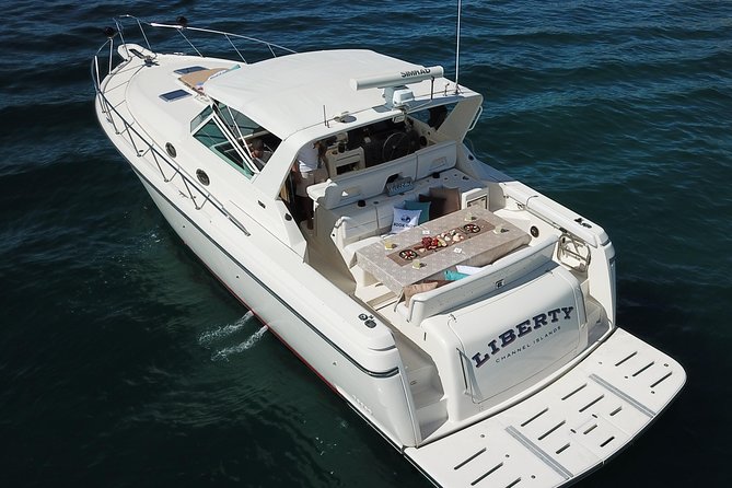 Private Yacht Ultimate Fishing and Snorkeling Adventure - 6 Hours - Fishing with quality equipment and a capable crew