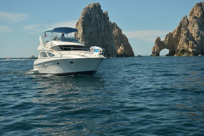 Pura Vida Yacht 42 FT with all inclusive service in Cabo - Is $2,000 a Good Value for Eight People?