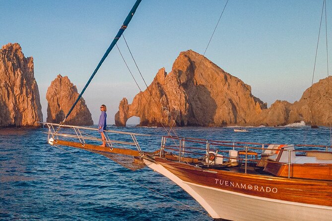 Romantic Sailboat Sunset: Live Music, Premium Bar & Dinner -Cabos - Signature cocktails and the premium open bar