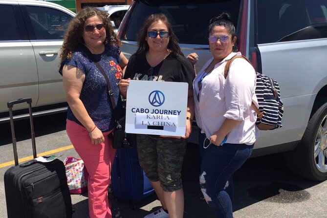 "Round Trip Airport Shuttle - San José del Cabo Hotel Zone" - Service style and driver attention