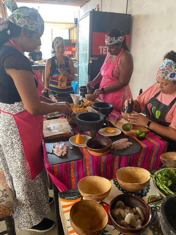 San José del Cabo:Cooking Class +Margaritas & Mezcal tasting - Cooking Mexican staples with Chef Oscar