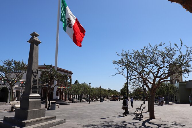 San José del Cabo for Meat Lovers Food Tour - What guide Dennis adds to the meal