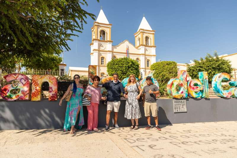 San Jose del Cabo: Guided Food Tour & Visit to Local Market - Aguas frescas and the first taste of local cooking
