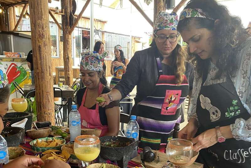 San José town : Cooking class,mexican Empanadas y antojitos - Timing, language, and access