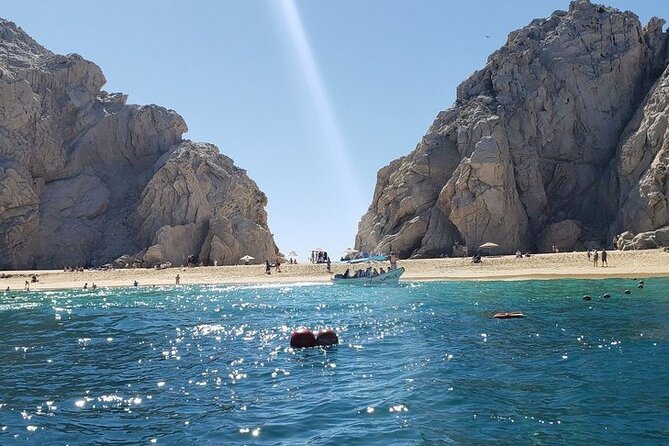 Shared Tour to the Arch of Cabo San Lucas - The glass-bottom boat experience