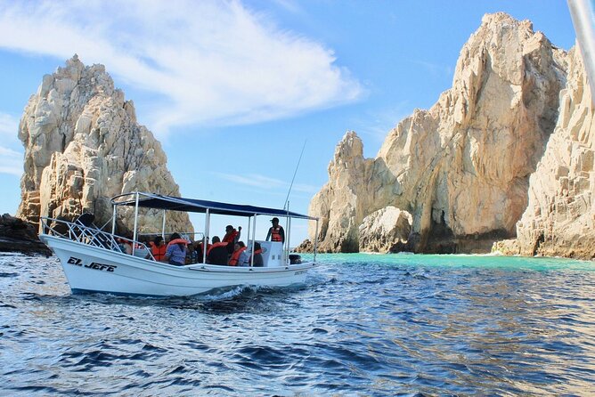 Shared walks to the arch of Cape San Lucas - Land’s End and the famous Arch
