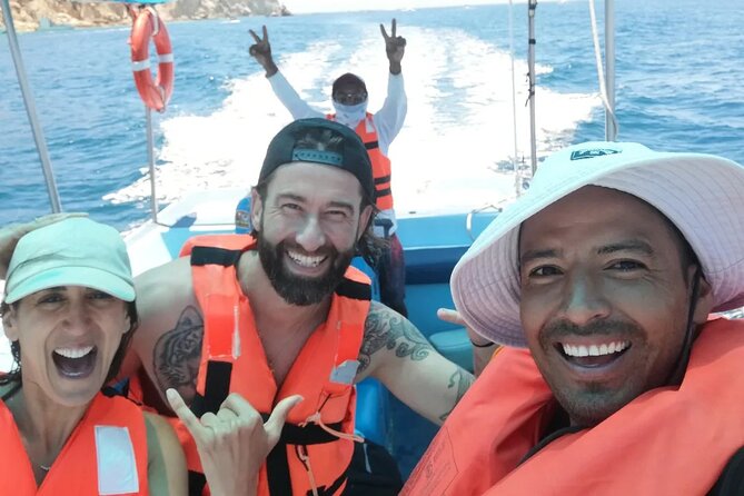 Snorkel and arch tour in los cabos - Pelican Rock and the snorkeling stop