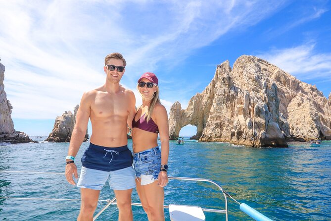 Snorkel in Luxury Sailing Boat + Food and Premium drink! - Sailing past Cabo’s most famous rock