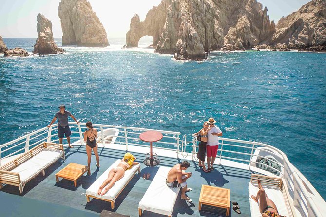 Snorkeling tour in Cabo San Lucas - Lunch, drinks, and the party-boat feel