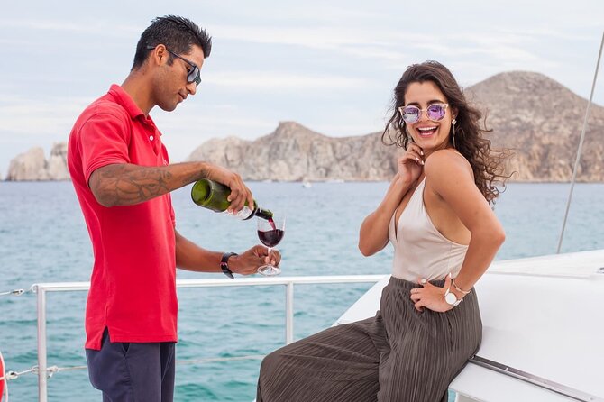 Sunset Cruise in Los Cabos with Jazz and Wine - Why this two-hour cruise works so well at sunset