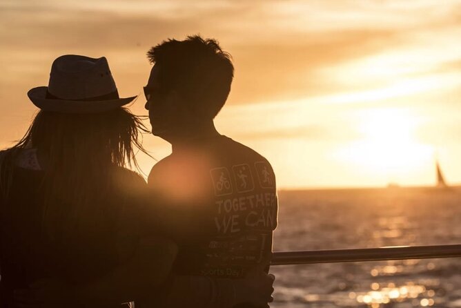 Sunset Dinner Cruise in Los Cabos - What Kind of Cabo Evening Is This?