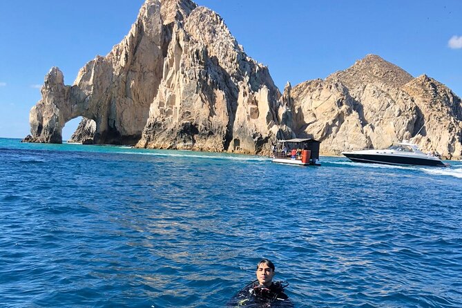 Tour to The Arch and Lover's Beach (optional) from Cabo - Finding the marina without wasting time