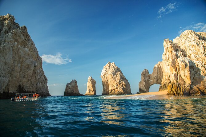 Tour to the Arch of Cabo San Lucas in a transparent glass boat - Hacienda Tequila and the tasting stop