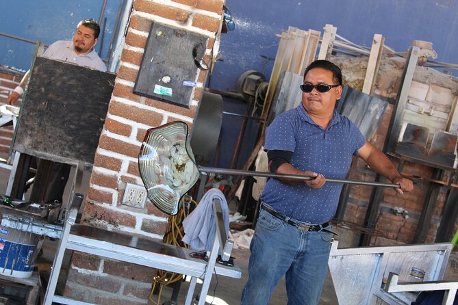 Two Capes City Tour - Baja Blown Glass Factory: watching a craft take shape
