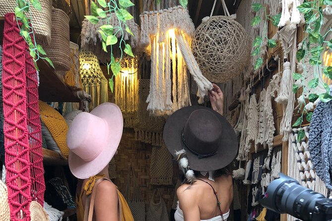 Visit Todos Santos Magic Town - Learning what makes tequila and mezcal different