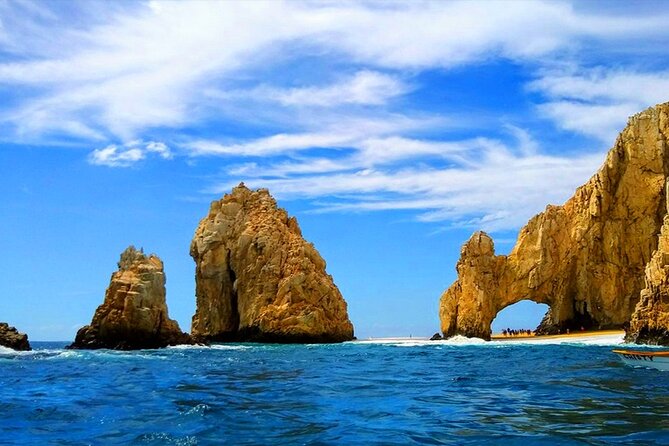 Whale Watching and Cabo San Lucas Arch - What the crew and boat experience are like