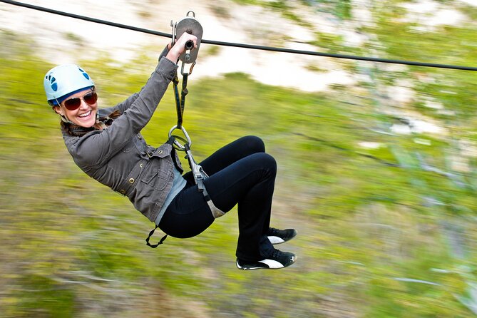 Zipline Extreme at Canopy Costa Azul: suspension bridge, rappel and ziplines - Timing, group size, and the shape of the day